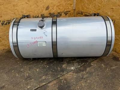 Mack Pinnacle CXU613 Left Fuel Tank for a 2008 Mack CXU613