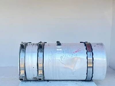 Mack Titan TD713 Left Fuel Tank for a 2010 Mack TD713