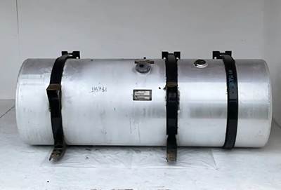 Mack Vision CX613 Left Fuel Tank for a 2001 Mack CX613 Vision
