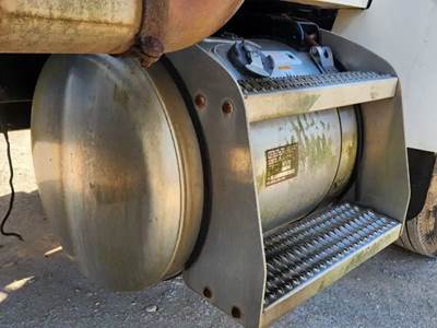 Peterbilt 337 Right Fuel Tank