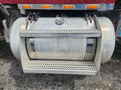 Peterbilt 367 Left Fuel Tank