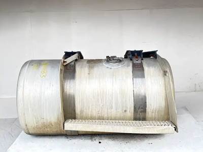 Peterbilt 384 Right Fuel Tank
