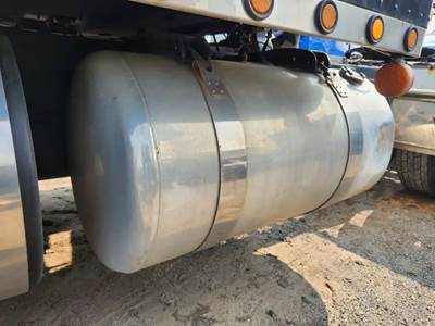 Peterbilt 388 Left Fuel Tank