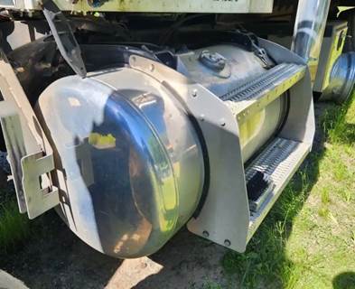 Peterbilt 389 Left Fuel Tank