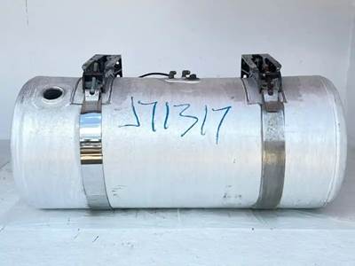 Peterbilt 567 Right Fuel Tank