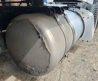 Peterbilt 579 Left Fuel Tank