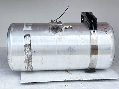 Peterbilt 579 Right Fuel Tank