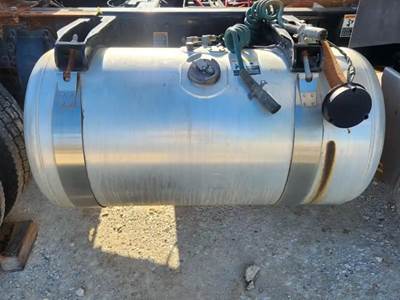 Peterbilt 579 Right Fuel Tank