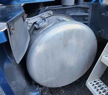 Peterbilt 579 Left Fuel Tank