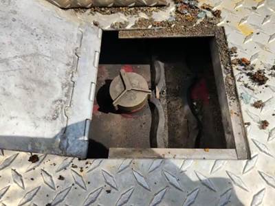 Seagrave Left Fuel Tank for a 2006 Seagrave TT06DA