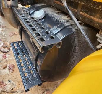 Sterling L7500 Right Fuel Tank