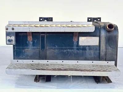 Sterling M7500 Left Fuel Tank for a 2002 Sterling M7500 ACTERRA