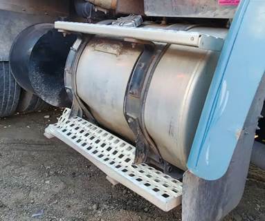 Volvo / WhiteGMC Autocar ACL64 Right Fuel Tank for a 1994 White AUTOCAR ACL64