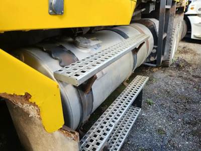 Volvo ACL AUTOCAR Left Fuel Tank