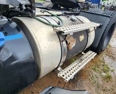 Volvo VNL Left Fuel Tank