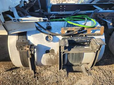 Volvo VNL Left Fuel Tank