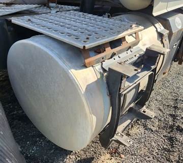 Volvo VNL Right Fuel Tank