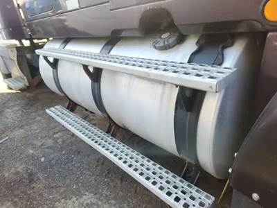 Volvo WIA AREO SERIES Right Fuel Tank