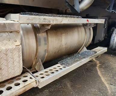 Western Star 4900FA Left Fuel Tank for a 2003 Western Star 4900 FA