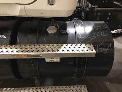 Mack Pinnacle CHU613 Left Fuel Tank for a 2014 Mack CHU613