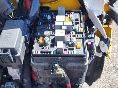 Chevrolet Silverado 5500HD Fuse Box