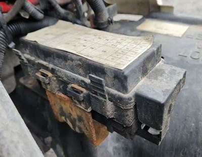Freightliner Cascadia 125 Fuse Box