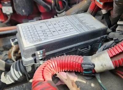 Freightliner M2 106 Fuse Box