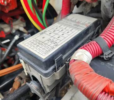 Freightliner M2 106 Fuse Box