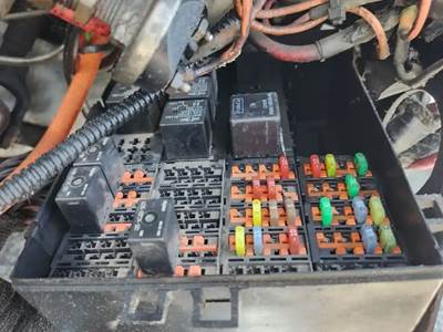 International 7500 Fuse Box