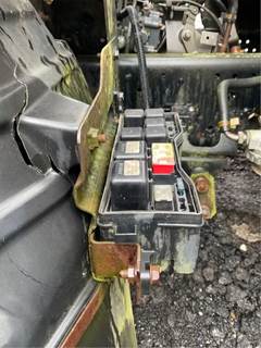 Isuzu NPR HD Fuse Box for a 2004 Isuzu NPR-HD