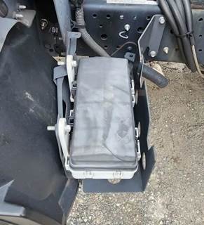 Isuzu NPR HD Fuse Box for a 2021 Isuzu NPR-HD