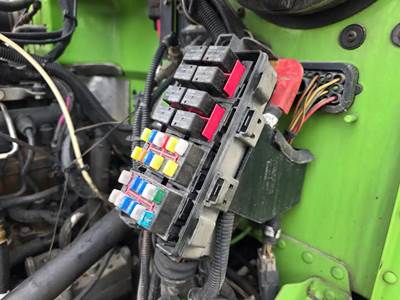 Peterbilt 389 Fuse Box