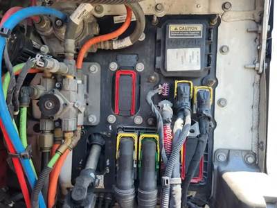 Peterbilt 579 Fuse Box