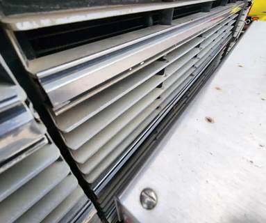 Chevrolet C70 Grille