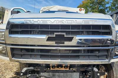 Used 2022 Chevrolet Silverado 6500HD Grille, Chrome, Part # 4078716C95
