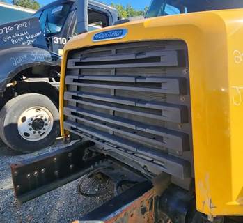 Freightliner 108SD Grille