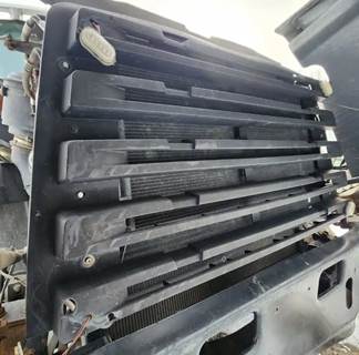 Freightliner 114SD Grille