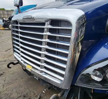 Freightliner Cascadia 125 Grille