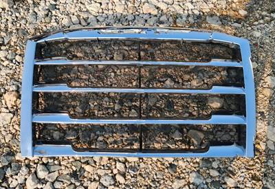 Used 2022 Freightliner Cascadia 126 Chrome Plastic Grille, Part # 17-20801-006