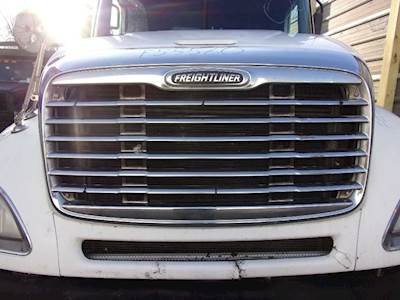 Freightliner Columbia 120 Grille