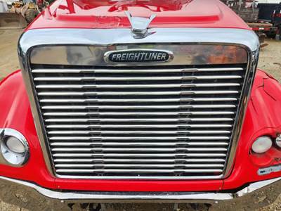 Used 2020 Freightliner Coronado 132 Glider Chrome Grille 51" x 36.5"