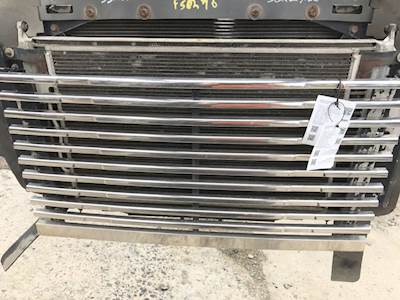 Freightliner M2 106 Grille for a 2009 Freightliner M2 106 Heavy Duty