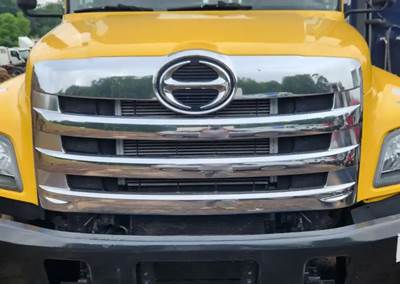 Hino 338 Grille