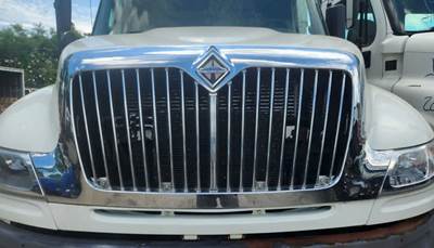 International 4400 Grille