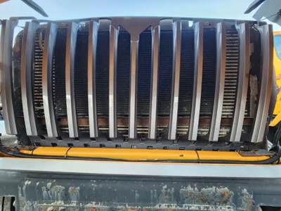 International 7400 Grille