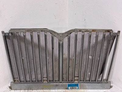 International 7500 Grille