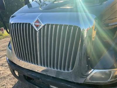 International 8600 Grille