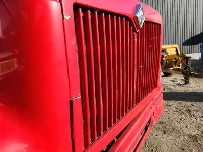 International 9100i Grille