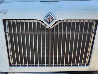 International 9200i Grille