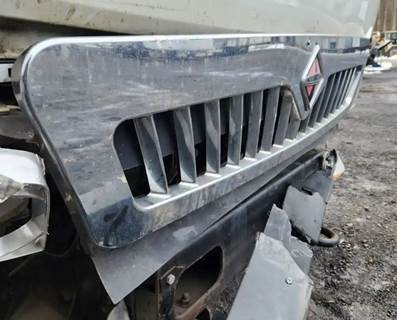 International CF500 Grille